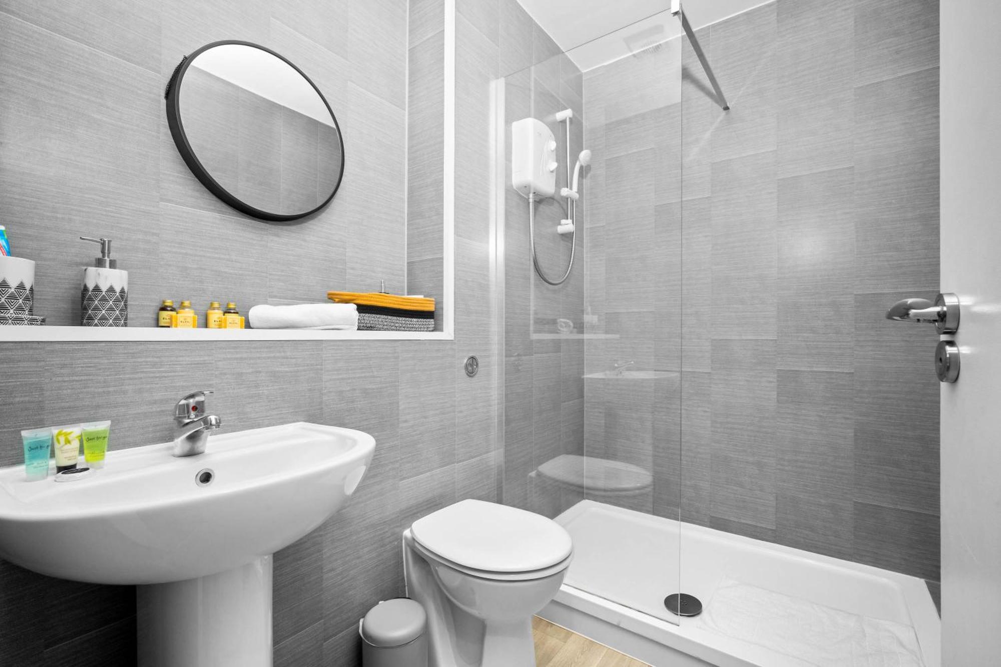 Luxury Apartment - Secure Parking - Gated Development - Near Jq & Birmingham City Centre 6Sh Екстер'єр фото